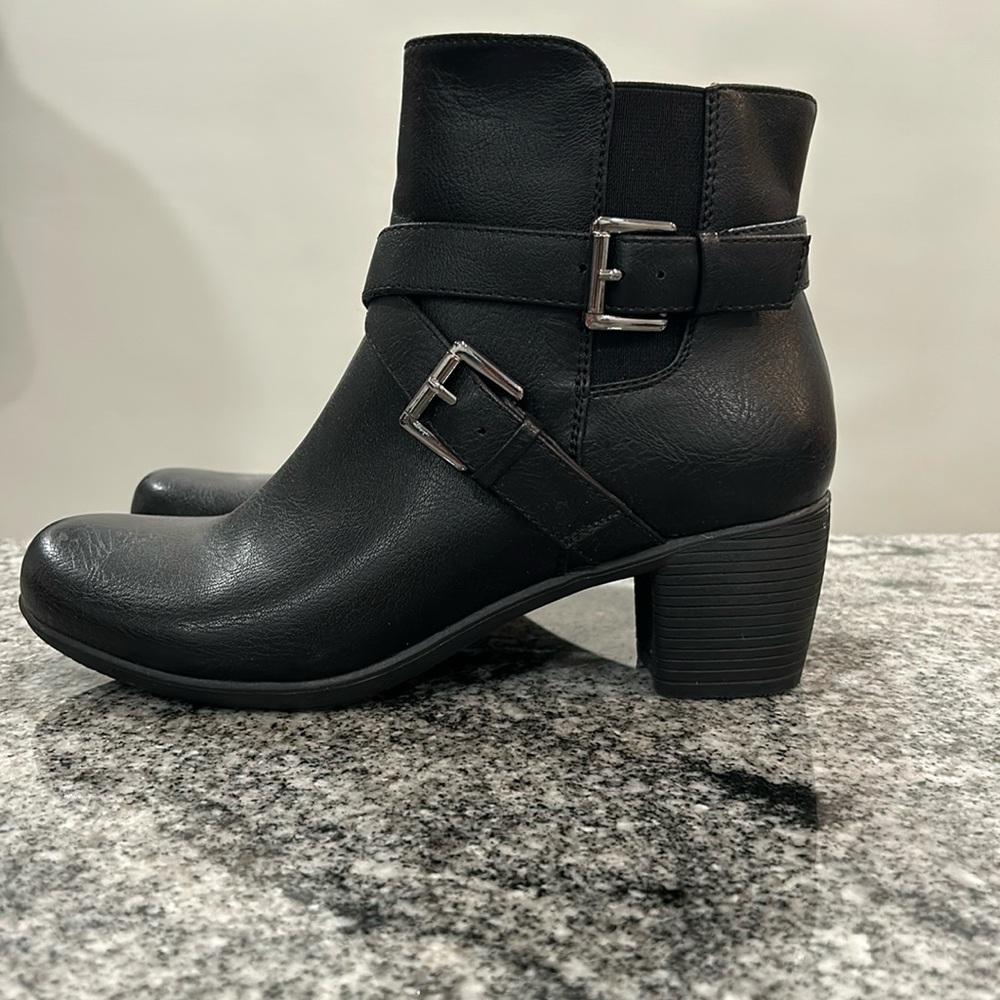 8.5 Powerstep Women’s Black Ankle Boot Bootie Zip